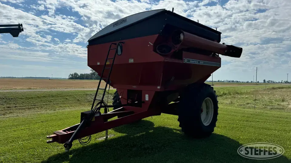 Unverferth 5000 Grain Cart