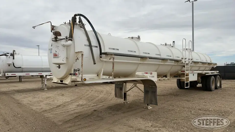 2012 CT Fabrication VR150 Tank Trailer