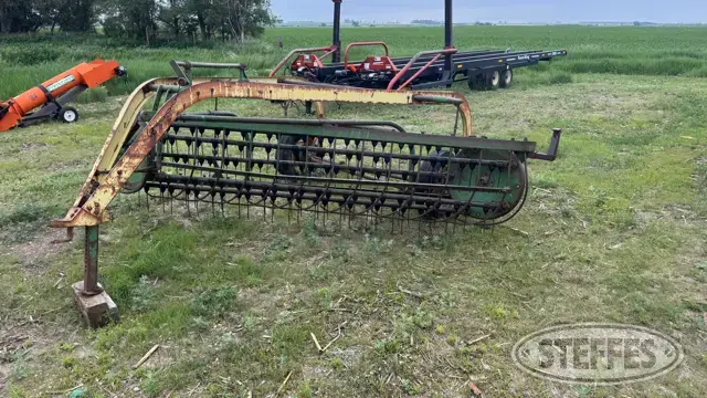 John Deere 896A
