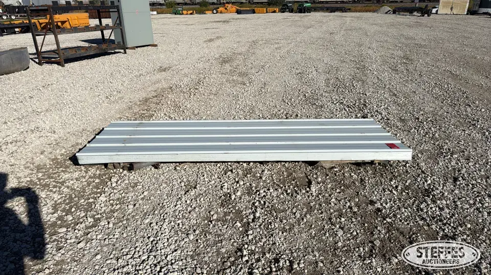 (100) Sheets of building tin General Business Support Item