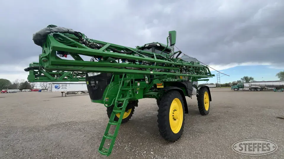 2022 John Deere 410R Self-Propelled Sprayer