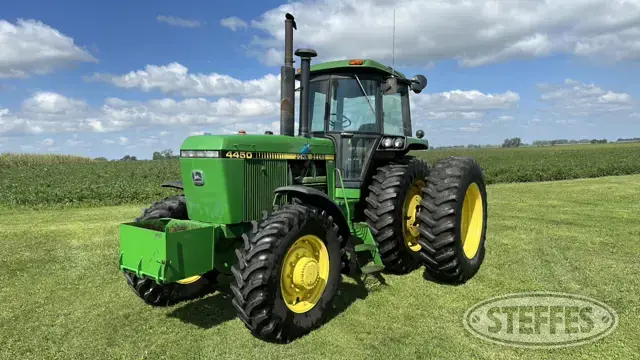 1983 John Deere 4450