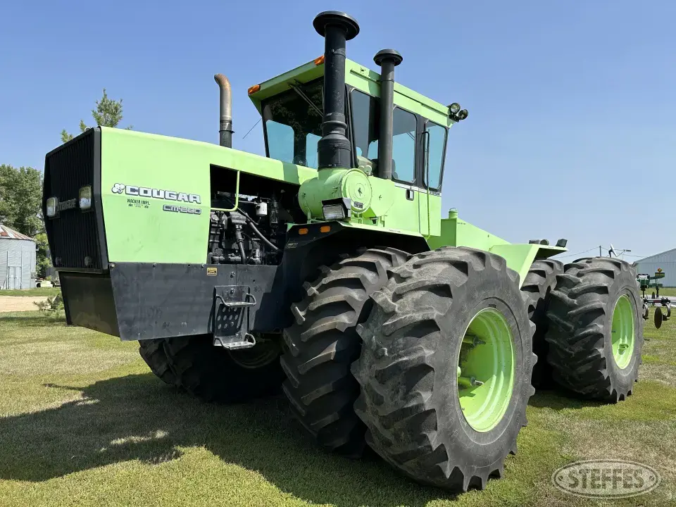 1984 Steiger Cougar CM280 4WD Tractor