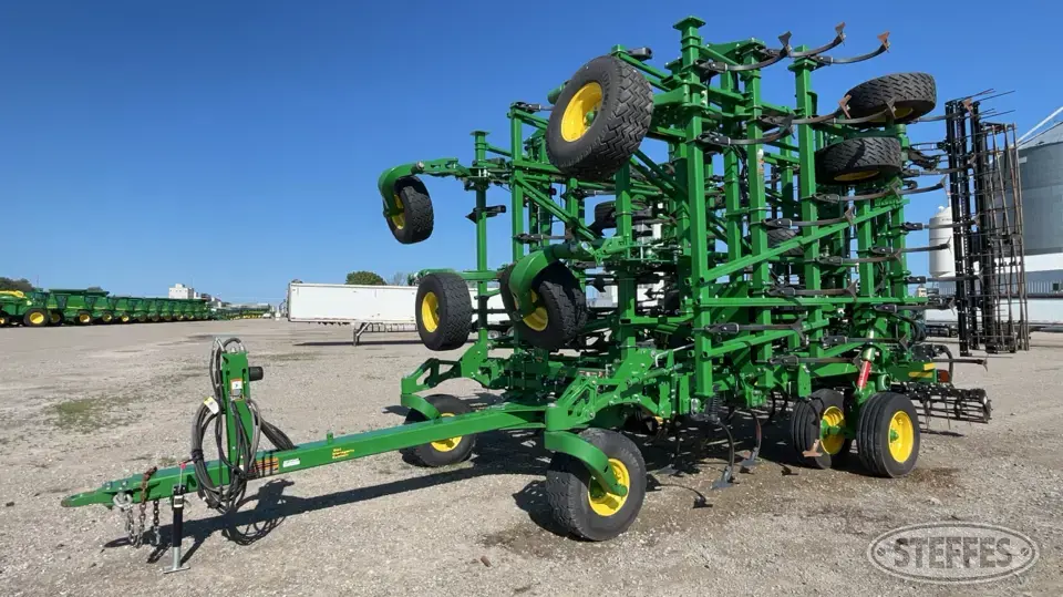 2023 John Deere 2230FH Field Cultivator