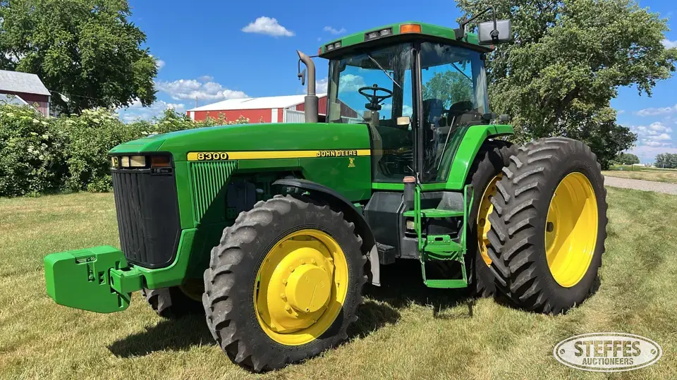 1997 John Deere 8300 MFWD Tractor