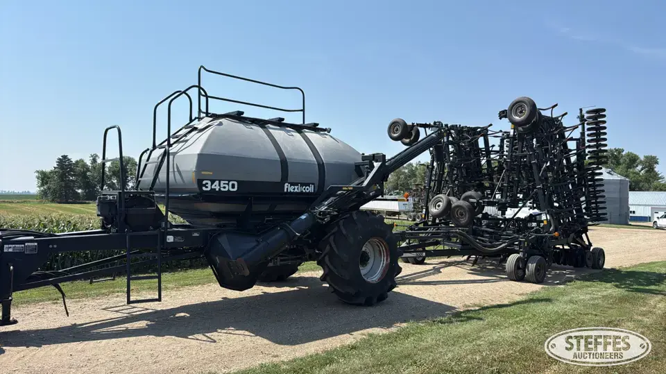 2002 Flexi-Coil 5000 Air Drills and Air Seeder