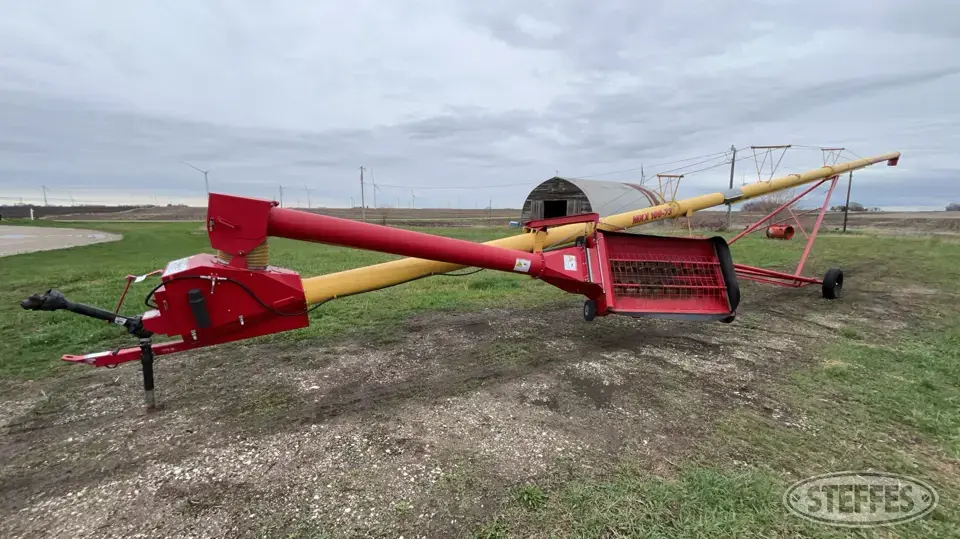 Westfield MKX 100-73 Swing Hopper Auger