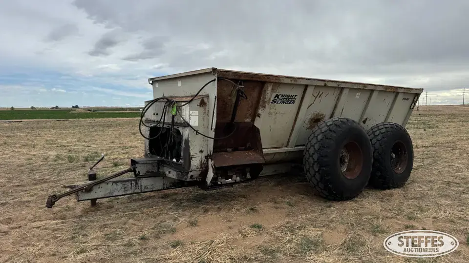 Knight 8040 ProTwin Slinger Manure Application Equipment