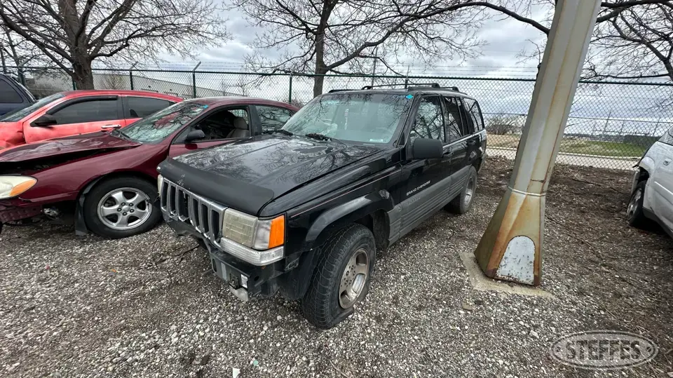 1996 Jeep Grand Cherokee Laredo SUV