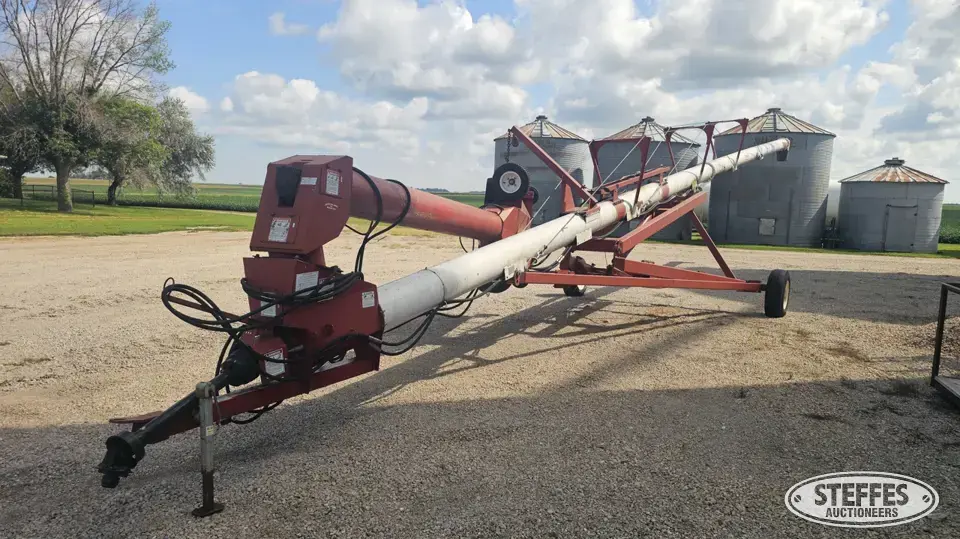 Feterl 1262 Swing Hopper Auger