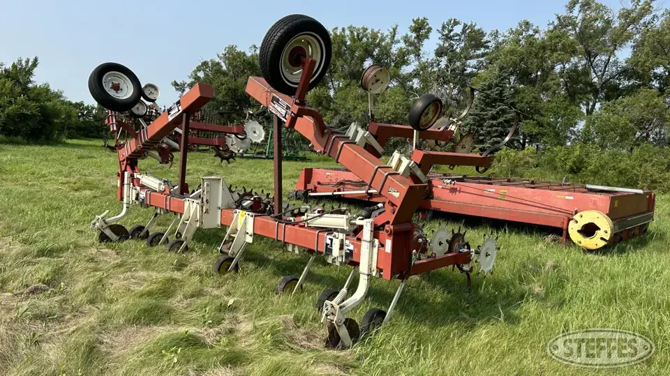 Tebben Row Crop Cultivator