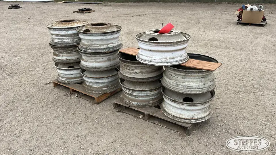 (11) 22.5” steel truck wheels Truck-Trailer Part