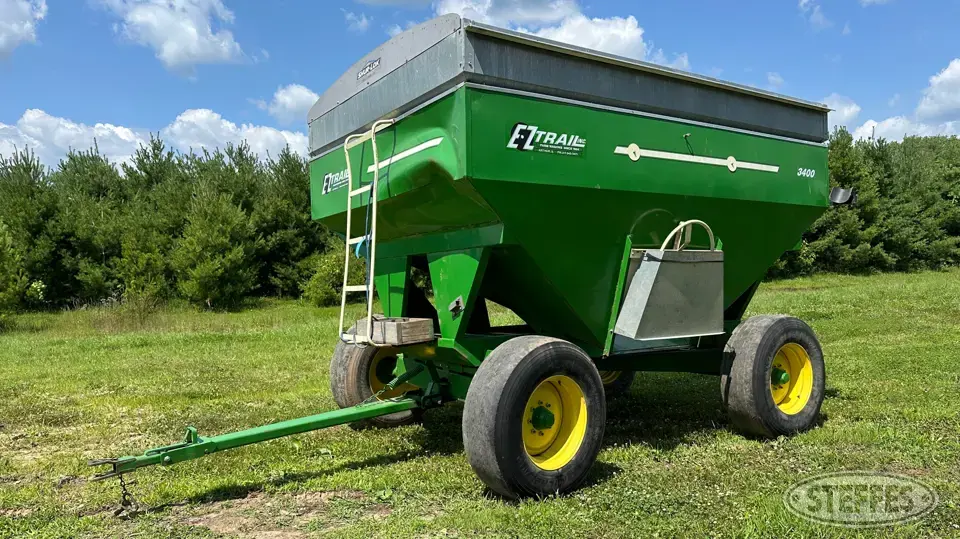 E-Z Trail 3400 Gravity Box