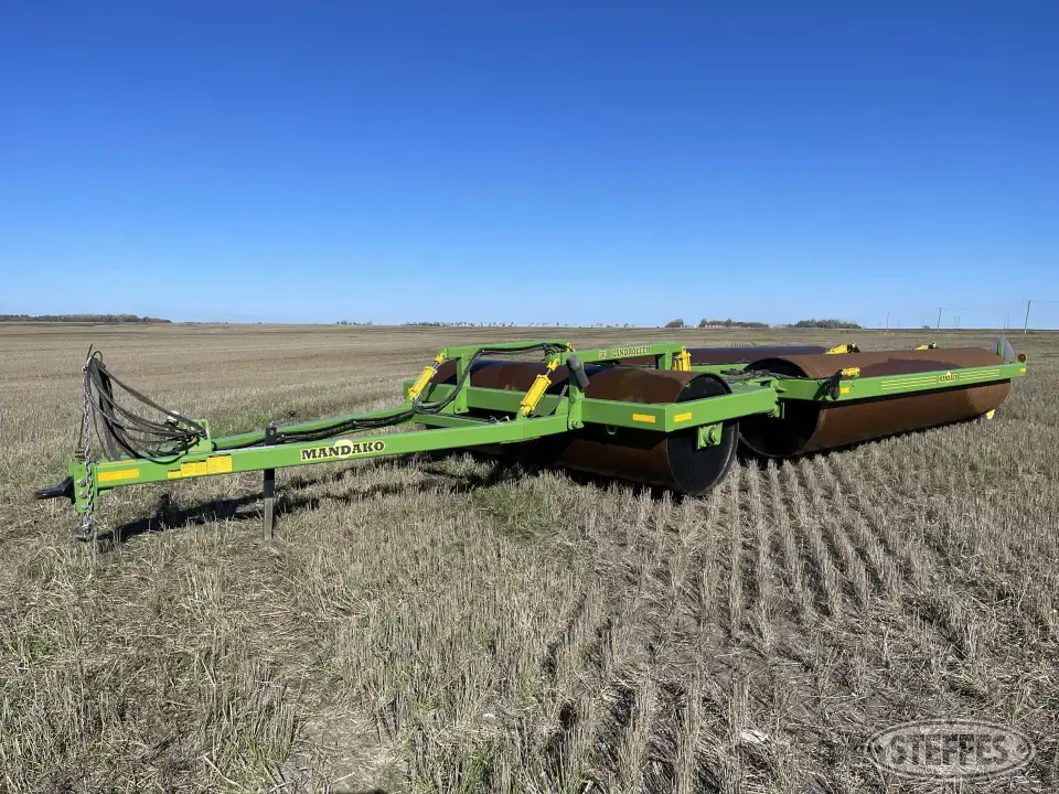 2016 Mandako LR5842 Land Roller