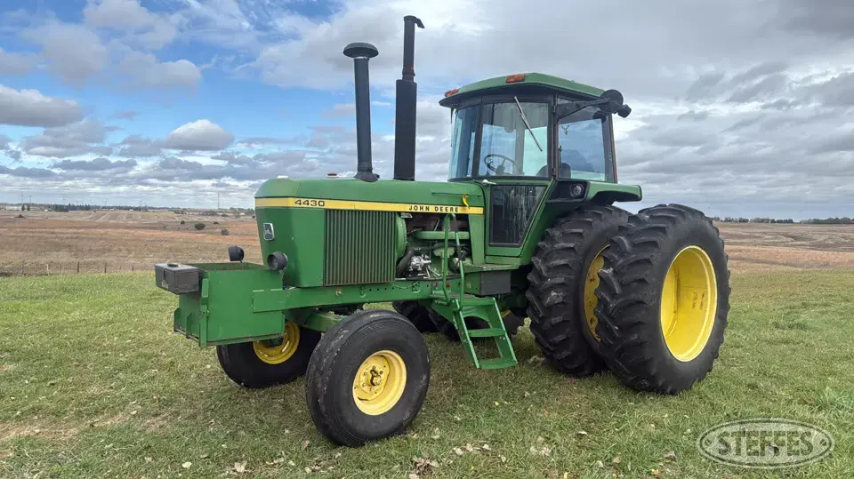1977 John Deere 4430 2WD Tractor