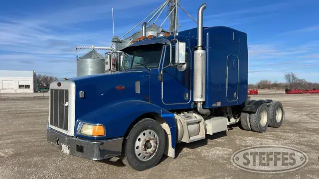 2005 Peterbilt 385