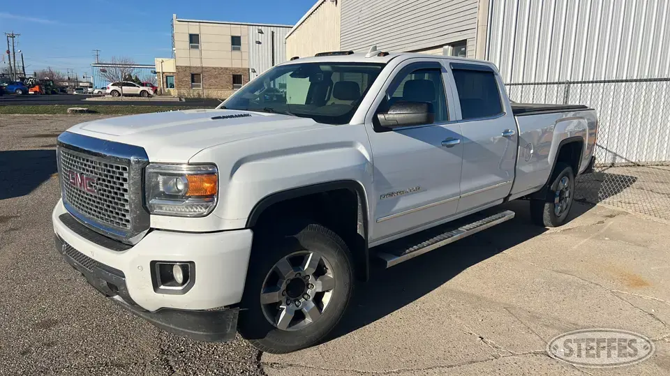 2016 GMC Sierra 3500HD Denali 3 Quarter Ton Pickup