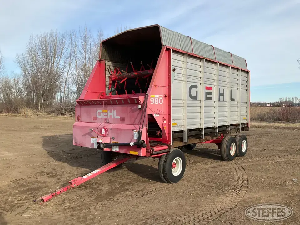 Gehl 980 Forage Wagon