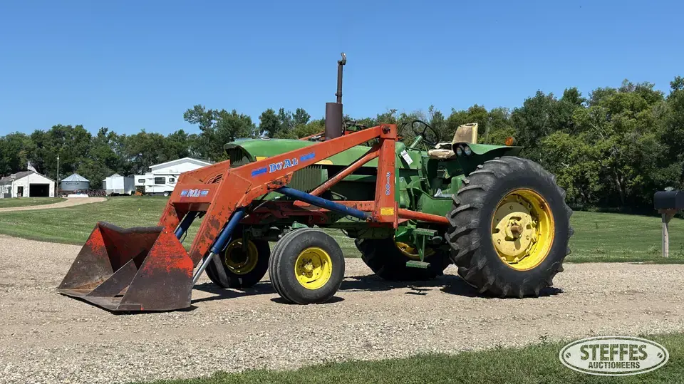 1969 John Deere 4020 2WD Tractor