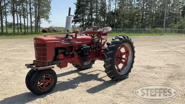 1953 Farmall Super H