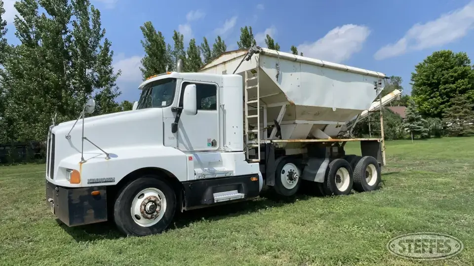 1994 Kenworth T600 Tender Truck