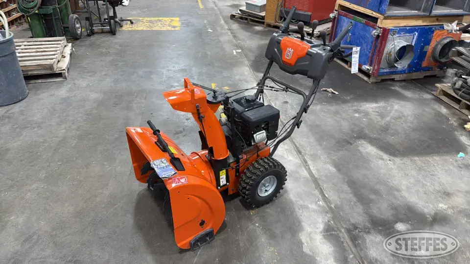 Husqvarna ST227 Self-Propelled Snowblower