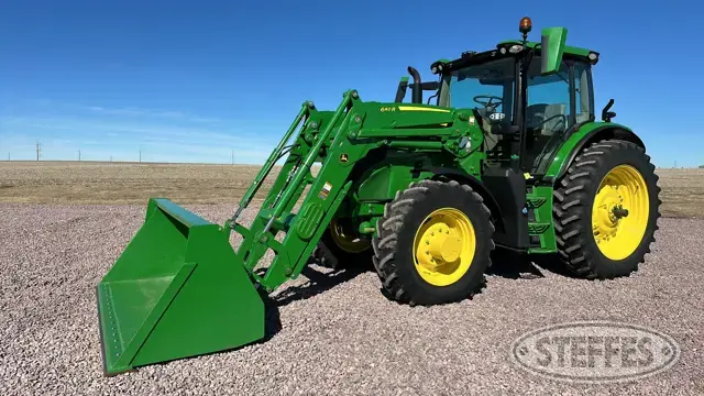 2022 John Deere 6R 155