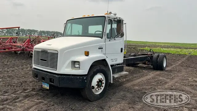 1996 Freightliner FL70