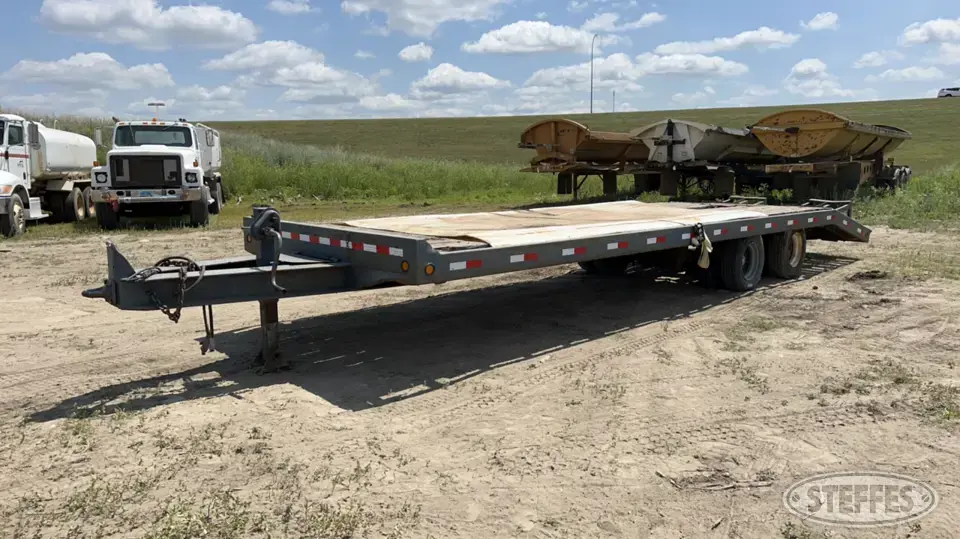 1992 Towmaster 3500 Flatbed Trailer