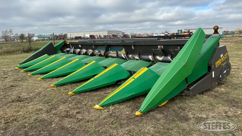 2008 Drago L8TR Corn Head