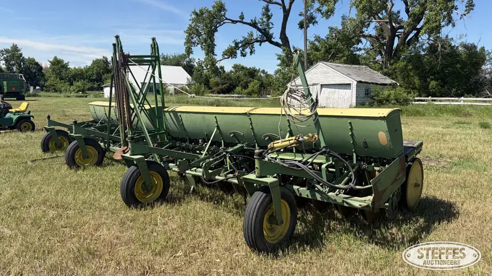 John Deere LLA Press Drill