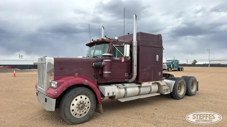 1985 Autocar AT Conventional Truck with Sleeper