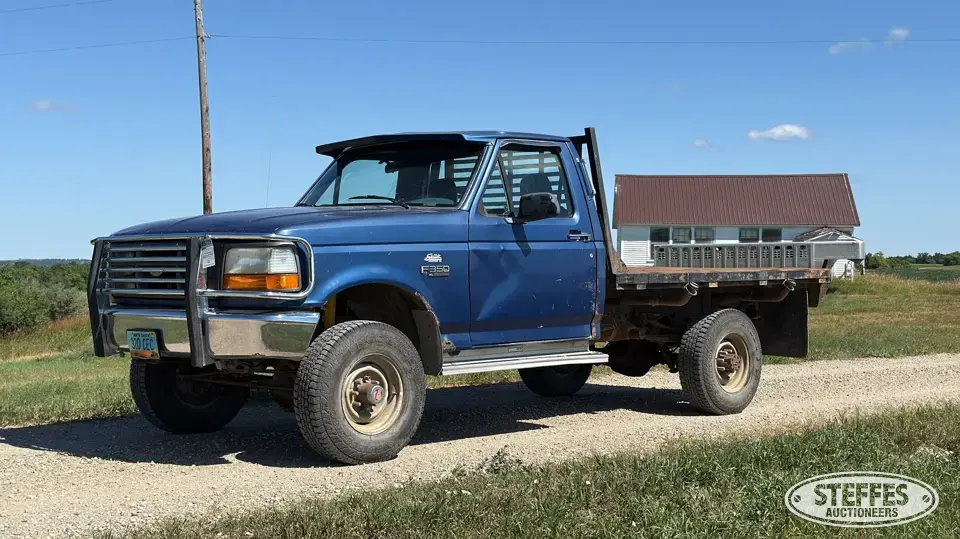 1994 Ford F-350 XL Flatbed Truck