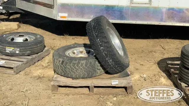 (2) LT265/75R16 tires