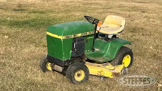 John Deere 116