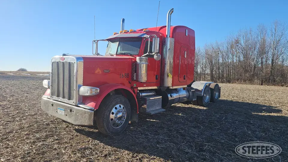 2017 Peterbilt 389 Conventional Truck with Sleeper