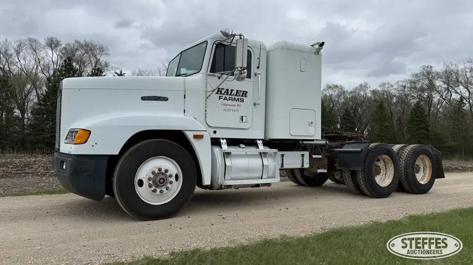 1991 Freightliner FLD120 Conventional Truck with Sleeper