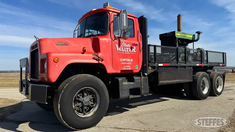 1978 Mack DM Flatbed Truck