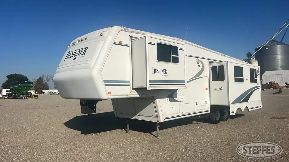 2000 Jayco Designer 3310 RLS Camper