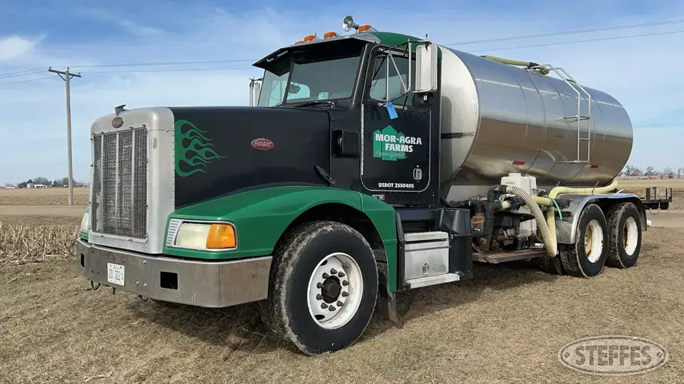 1996 Peterbilt 377 Tank Truck