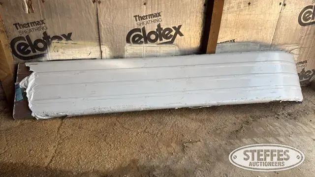 (2) Fenders
