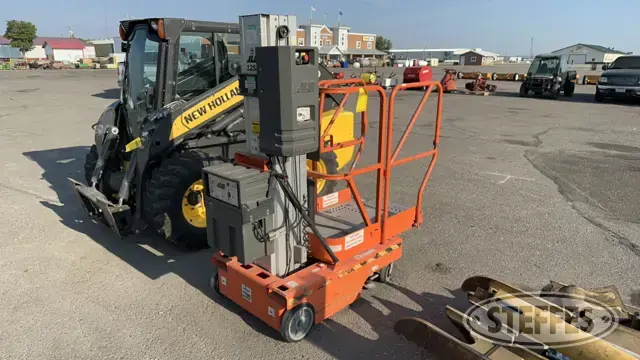 2001 JLG 12SP
