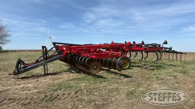 2016 Sunflower 4610