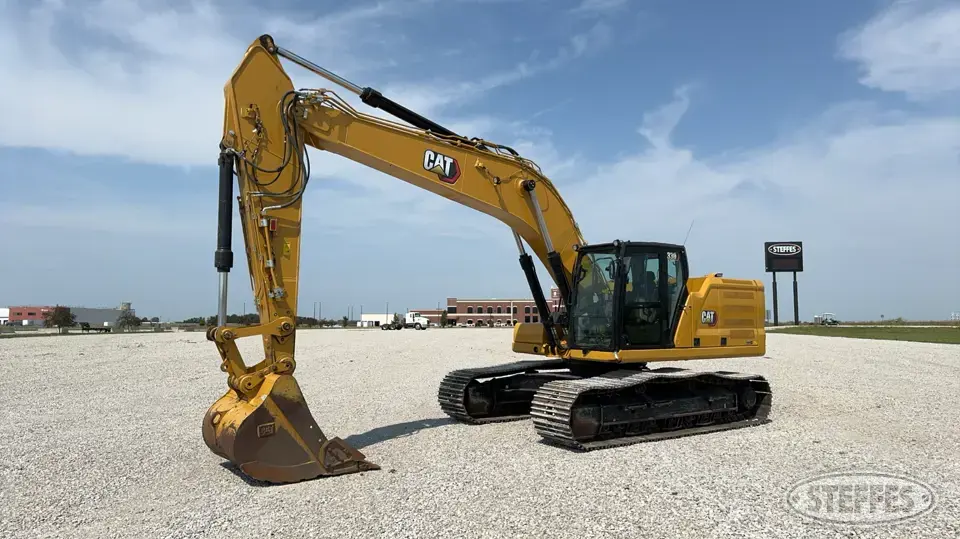 2022 CAT 330 Excavator
