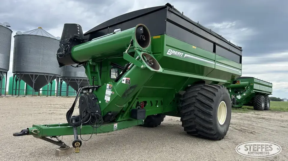 2017 Brent Avalanche 1396 Grain Cart