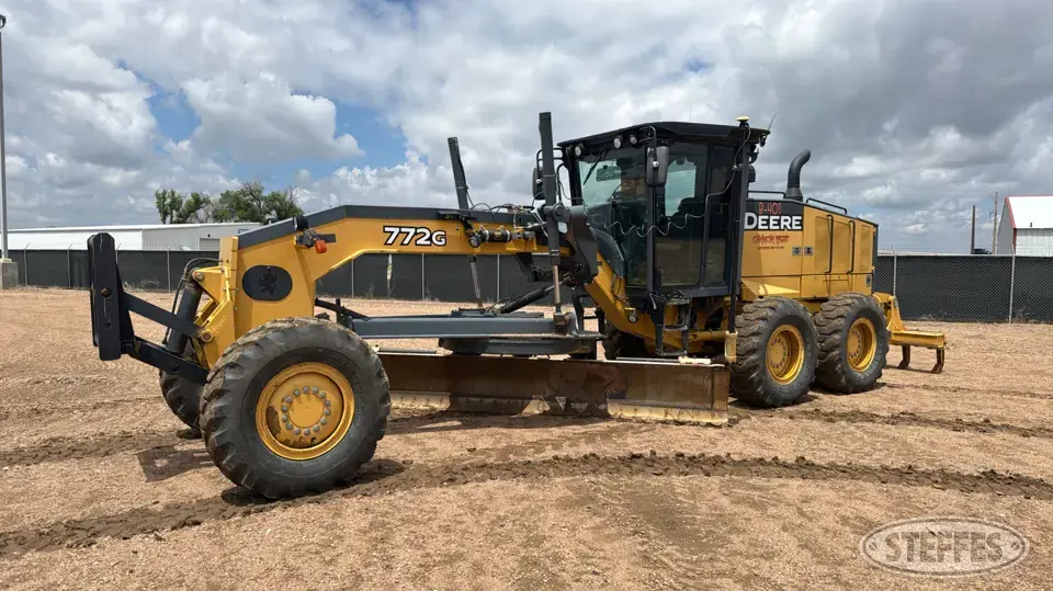 2012 Deere 772G Motor Grader