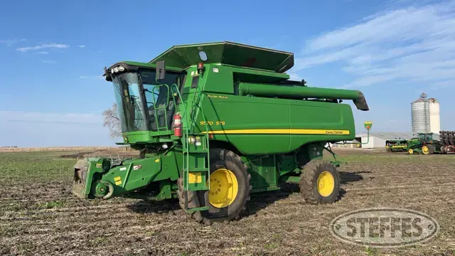 2011 John  Deere 9570 STS
