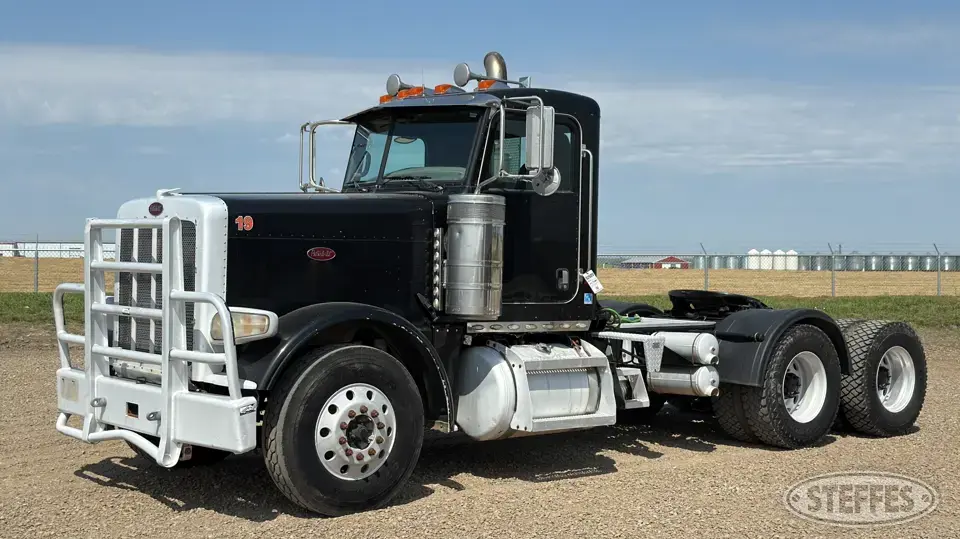 2009 Peterbilt 388 Conventional Truck without Sleeper