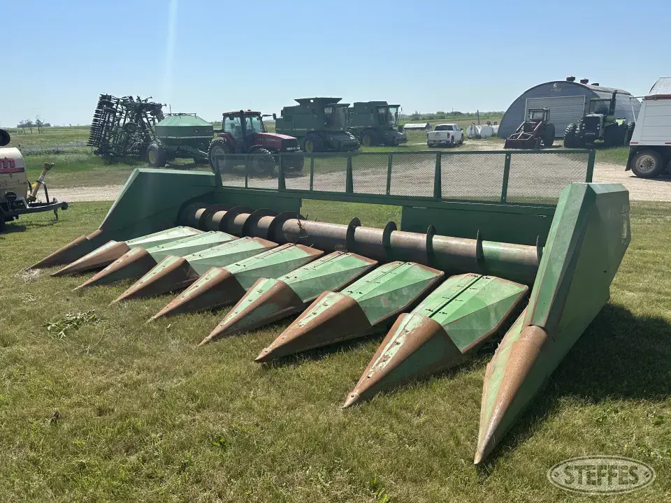 John Deere 853 Sunflower Head