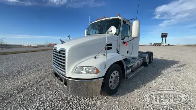 2009 Mack CXU600